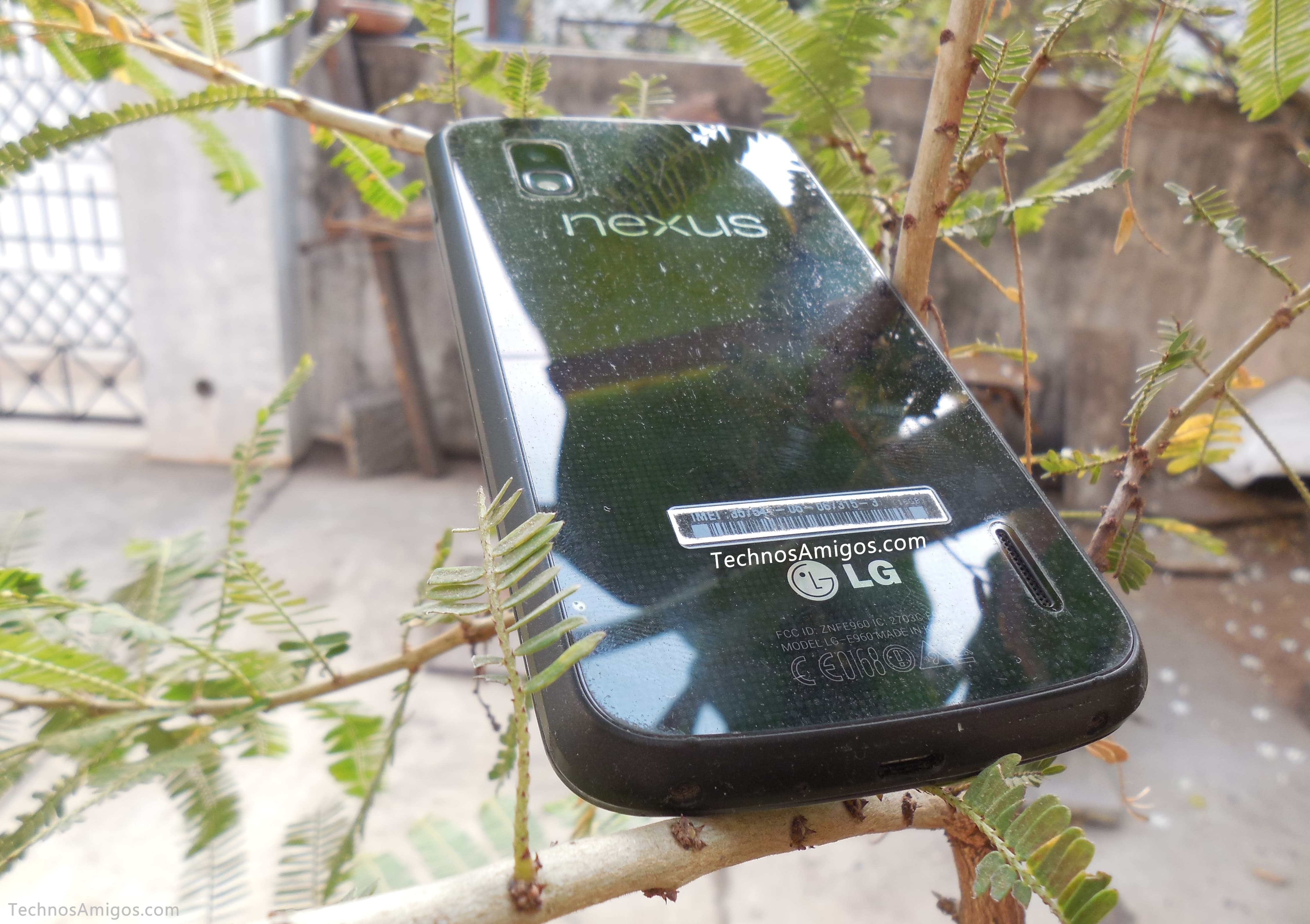 LG Nexus 4 Phone