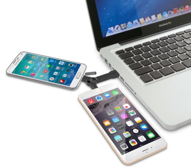 DuoKeyCharge KeyChain for iPhone