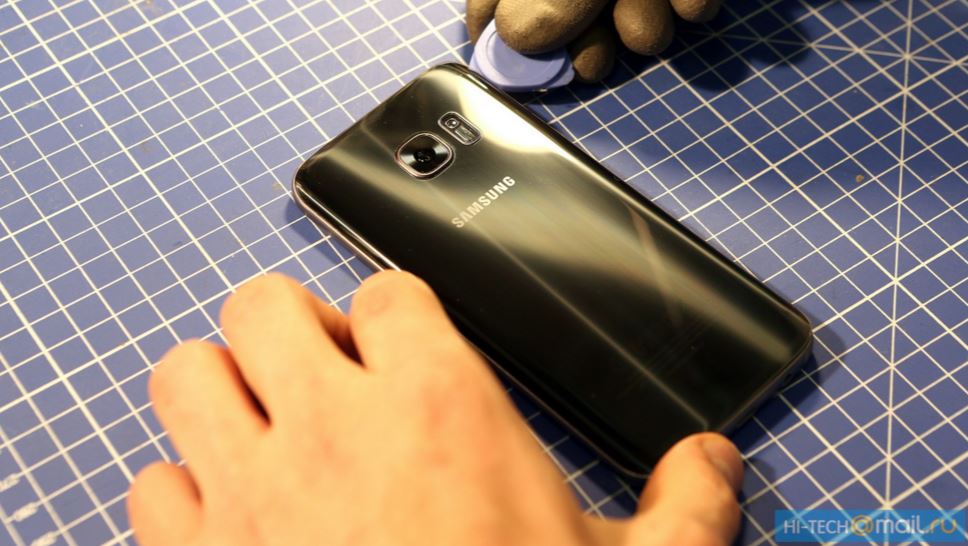 Galaxy S7 Tear down