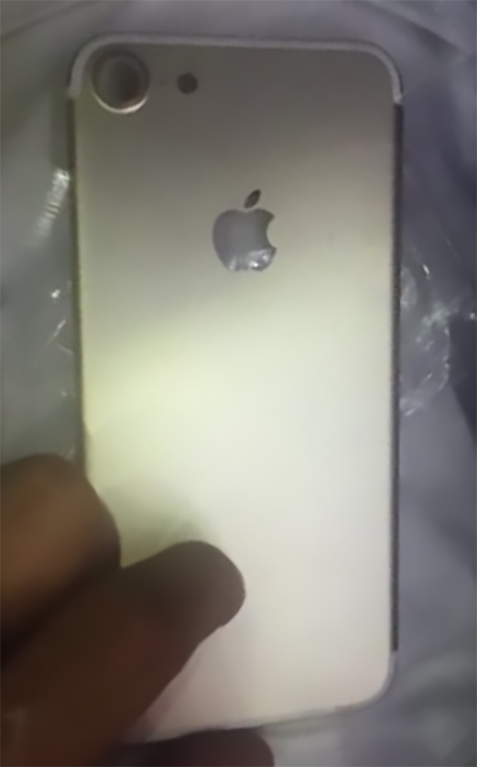 iPhone 7 Leak Rear Shell